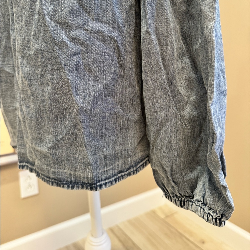 NWT! VELVET HEART Denim Detailed Top - Picture 4 of 8